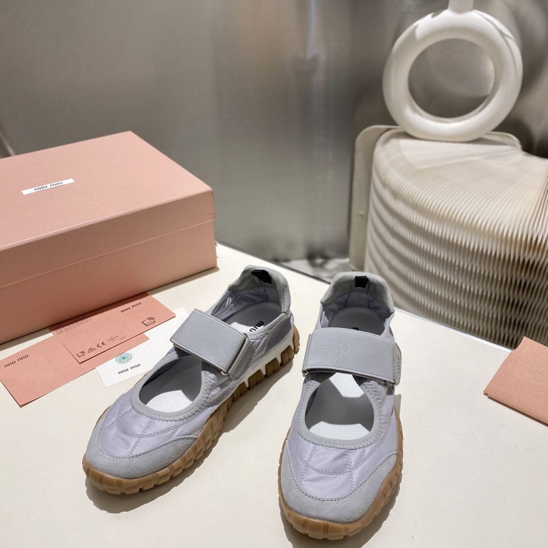 Miu Miu Casual Shoes